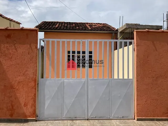 Casa com 125m² 2 quartos e 2 banheiros, à venda, no bairro Parque São Domingos em Pindamonhangaba