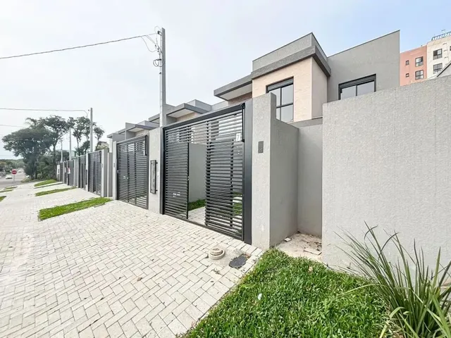 Casa com 121m² 3 quartos e 3 banheiros, à venda, no bairro Tingui em Curitiba