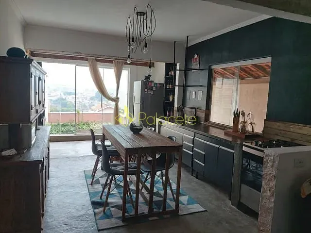 Casa com 210m² 2 quartos e 2 banheiros, à venda, no bairro Morada dos Nobres em Taubaté