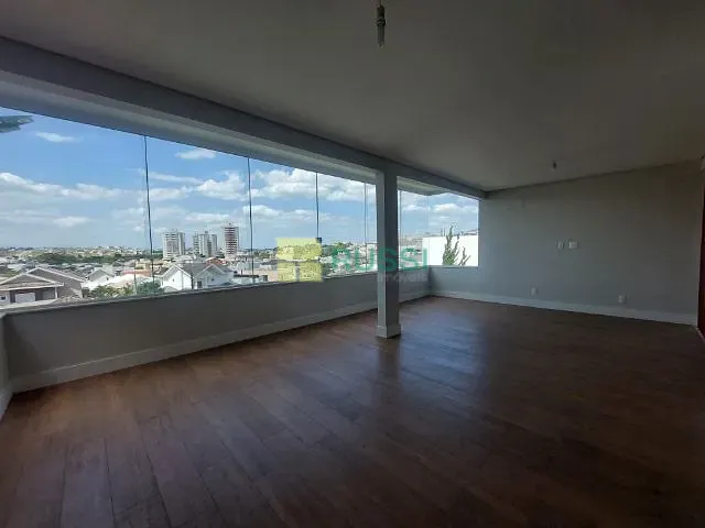 Casa com 300m² 3 quartos e 5 banheiros, à venda, no bairro Urbanova V em São José dos Campos