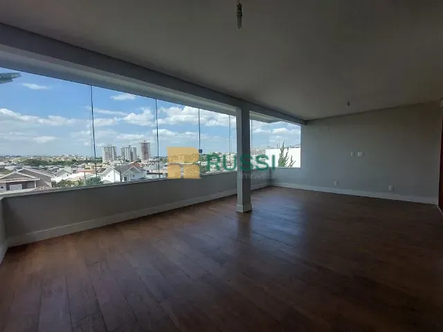 Casa com 300m² 3 quartos e 5 banheiros, à venda, no bairro Urbanova V em São José dos Campos