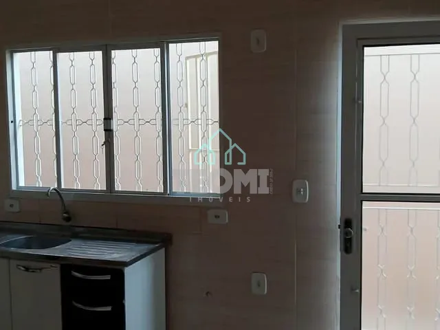Casa 2 quartos e 1 banheiro, à venda, no bairro Parque Urupês em Taubaté