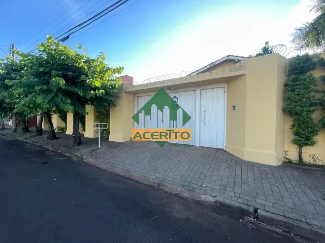Casa com 286m², à venda, no bairro Jardim Nova Yorque em Araçatuba