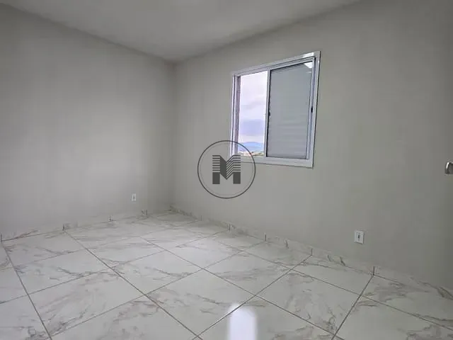 Apartamento 2 quartos e 1 banheiro, à venda, no bairro Jardim do Vale em Guaratinguetá