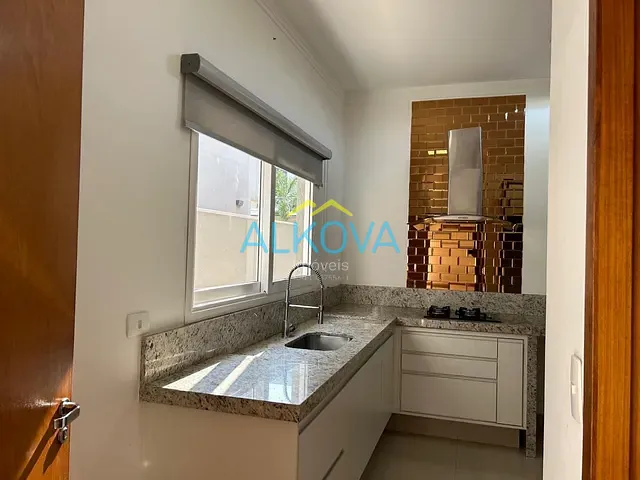 Casa com 450m² 3 quartos e 5 banheiros, à venda, no bairro Jardim do Golfe em São José dos Campos