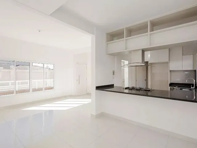 Casa com 114m² 3 quartos e 3 banheiros, à venda, no bairro Santa Felicidade em Curitiba