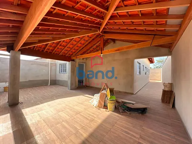 Casa 3 quartos e 2 banheiros, para alugar, no bairro Portal Ville Ipê em Porto Feliz