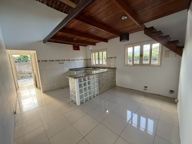 Casa com 337m² 1 quarto e 1 banheiro, à venda, no bairro Vila São Benedito em Pindamonhangaba
