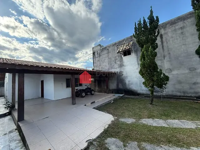 Casa com 337m² 1 quarto e 1 banheiro, à venda, no bairro Vila São Benedito em Pindamonhangaba