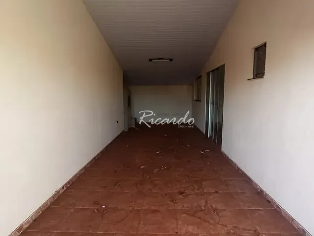 Casa com 175m² 3 quartos e 1 banheiro, para alugar, no bairro Casa Família Arapongas I em Arapongas