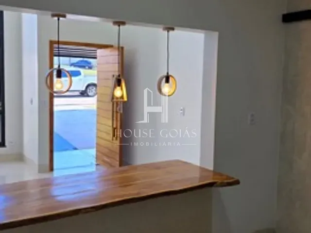 Casa com 209m² 3 quartos e 2 banheiros, à venda, no bairro Cardoso Continuação em Aparecida de Goiânia