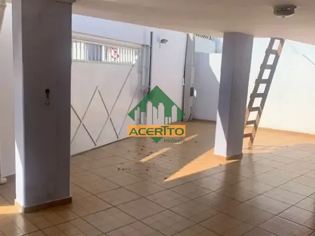 Casa com 375m² 3 quartos e 2 banheiros, à venda, no bairro Planalto em Araçatuba