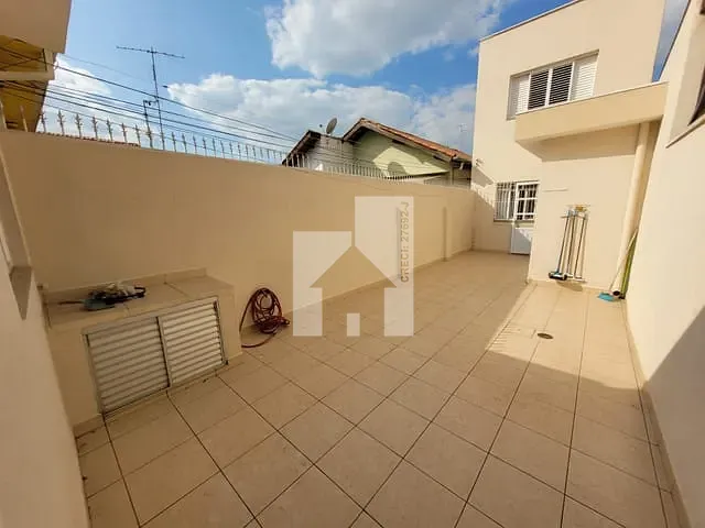 Casa 2 quartos e 2 banheiros, à venda, no bairro Vila Joana em Jundiaí