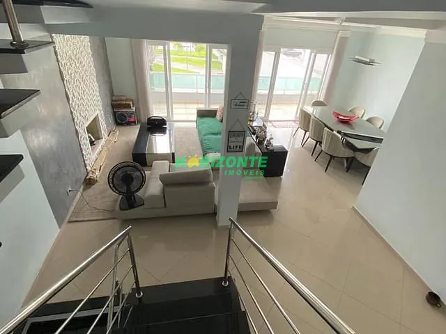 Casa com 300m² 3 quartos e 3 banheiros, à venda ou para alugar, no bairro Urbanova V em São José dos Campos