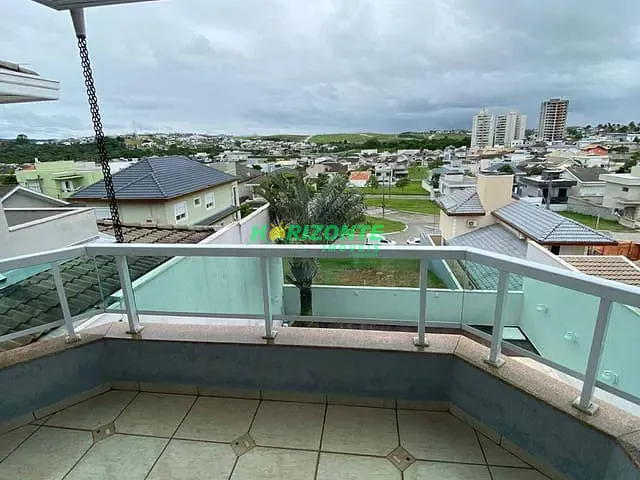 Casa com 300m² 3 quartos e 3 banheiros, à venda ou para alugar, no bairro Urbanova V em São José dos Campos