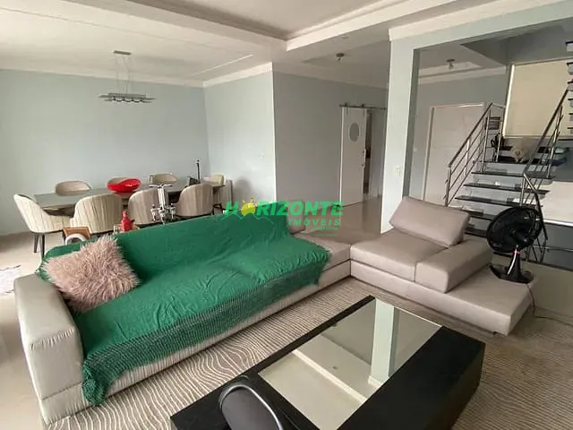 Casa com 300m² 3 quartos e 3 banheiros, à venda ou para alugar, no bairro Urbanova V em São José dos Campos