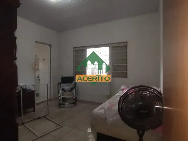 Casa com 300m² 3 quartos e 2 banheiros, à venda, no bairro São Sebastião em Araçatuba
