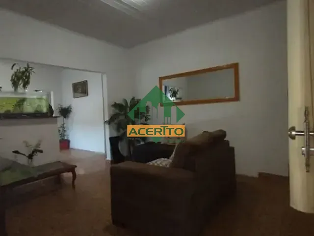 Casa com 300m² 3 quartos e 2 banheiros, à venda, no bairro São Sebastião em Araçatuba