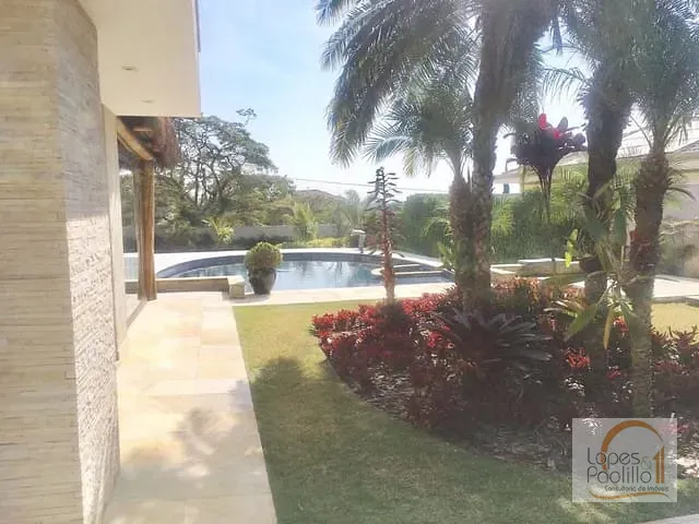 Casa com 2000m², à venda, no bairro Vila Santista em Atibaia