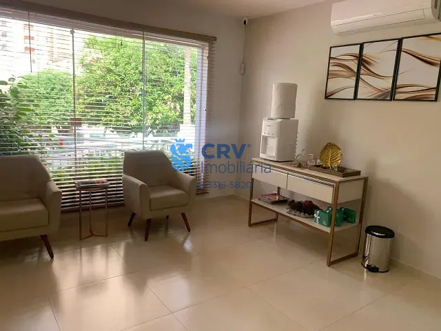 Casa com 563m², à venda, no bairro Centro em Londrina
