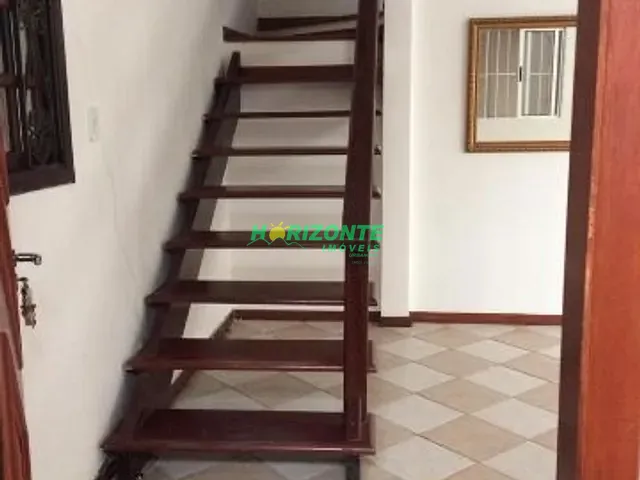 Casa 3 quartos e 3 banheiros, à venda, no bairro Jardim das Indústrias em São José dos Campos