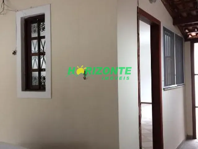 Casa 3 quartos e 3 banheiros, à venda, no bairro Jardim das Indústrias em São José dos Campos