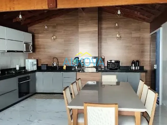 Casa com 175m² 3 quartos e 2 banheiros, à venda, no bairro Villa Branca em Jacareí