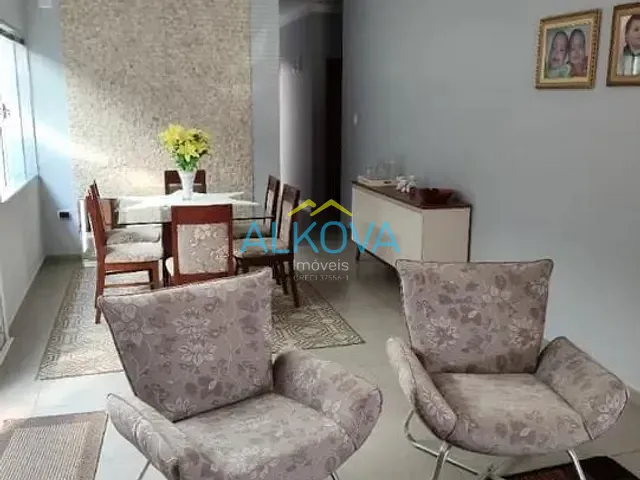 Casa com 175m² 3 quartos e 2 banheiros, à venda, no bairro Villa Branca em Jacareí