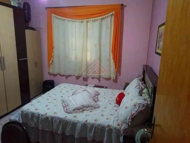 Casa com 300m² 2 quartos e 1 banheiro, à venda, no bairro Jardim Sílvia Maria em Mauá