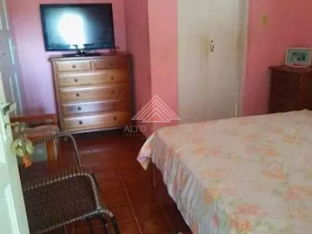 Casa com 300m² 2 quartos e 1 banheiro, à venda, no bairro Jardim Sílvia Maria em Mauá