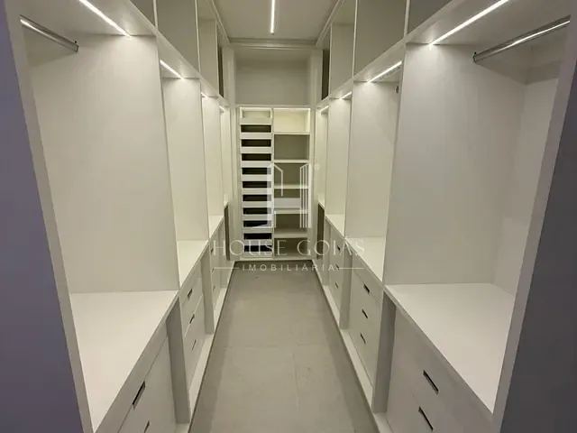 Casa com 420m² 3 quartos e 4 banheiros, à venda, no bairro Jardim Atlântico em Goiânia