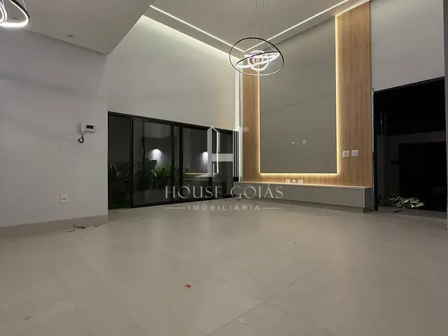 Casa com 420m² 3 quartos e 4 banheiros, à venda, no bairro Jardim Atlântico em Goiânia