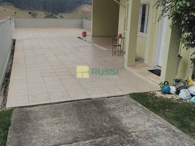 Casa com 384m² 4 quartos e 6 banheiros, à venda ou para alugar, no bairro Condomínio Residencial Mirante do Vale em Jacareí