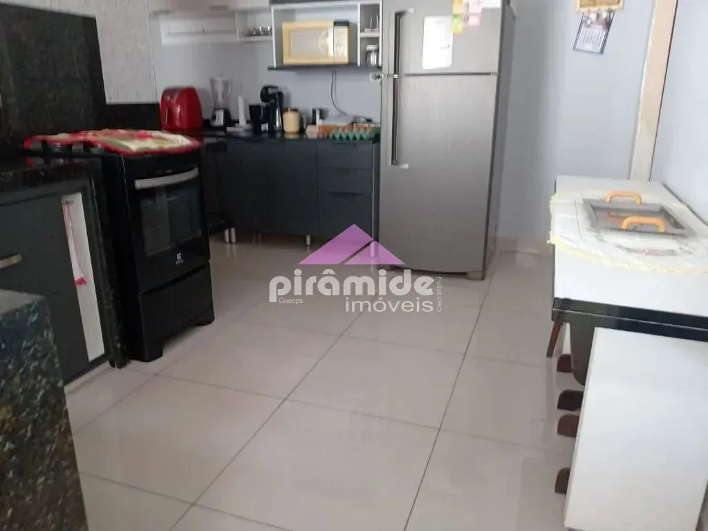Casa, 3 quartos, 160 m² - Foto 3