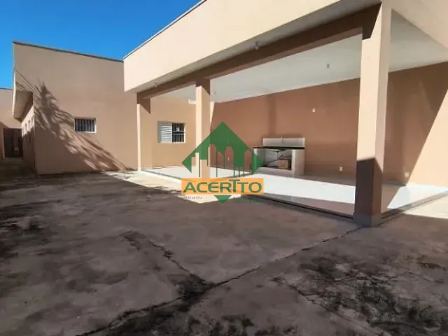 Casa com 315m² 3 quartos e 3 banheiros, à venda, no bairro São Vicente em Araçatuba