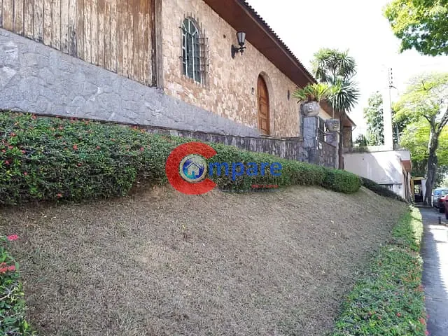 Casa com 914m² 6 quartos e 2 banheiros, à venda, no bairro Vila Rosália em Guarulhos