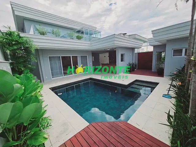 Casa com 410m² 5 quartos e 6 banheiros, à venda, no bairro Urbanova em São José dos Campos