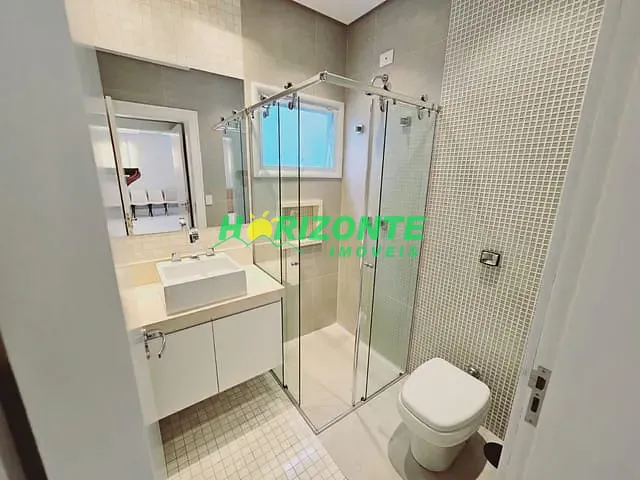 Casa com 410m² 5 quartos e 6 banheiros, à venda, no bairro Urbanova em São José dos Campos