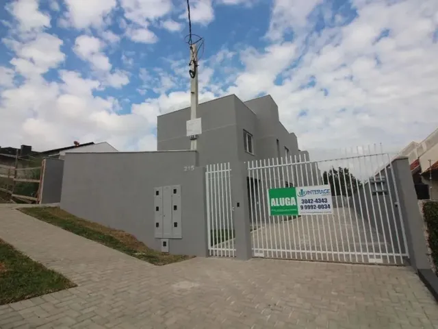 Casa com 70m² 3 quartos e 1 banheiro, para alugar, no bairro Pilarzinho em Curitiba