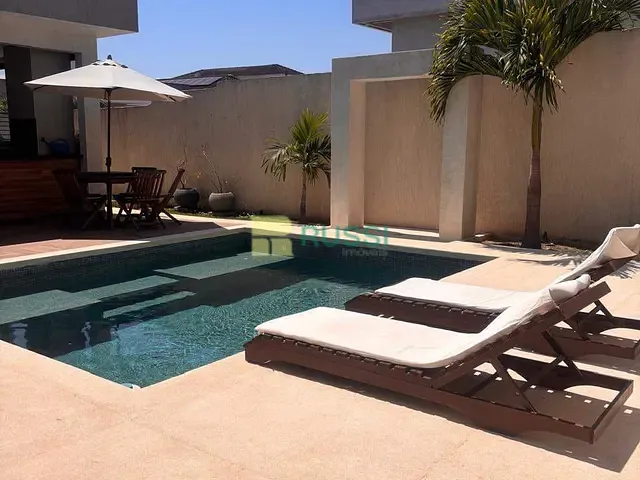 Casa 3 quartos e 4 banheiros, à venda, no bairro Condomínio Residencial Jaguary em São José dos Campos