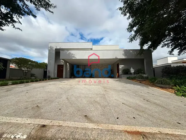 Casa 3 quartos e 5 banheiros, à venda, no bairro Portal dos Bandeirantes II em Porto Feliz
