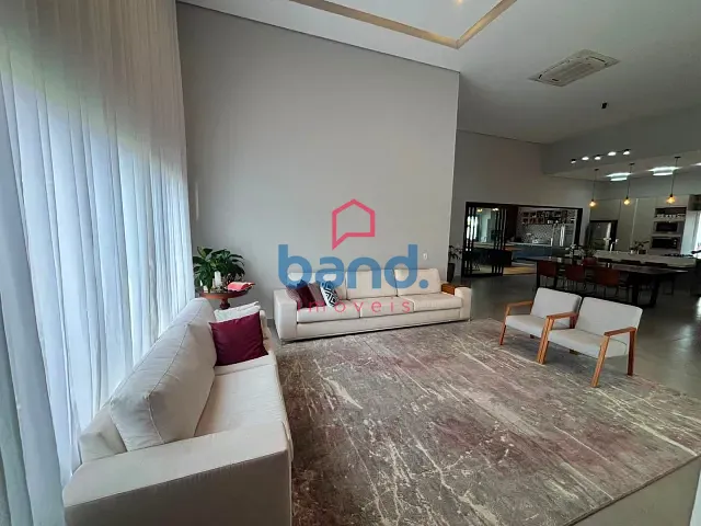 Casa 3 quartos e 5 banheiros, à venda, no bairro Portal dos Bandeirantes II em Porto Feliz
