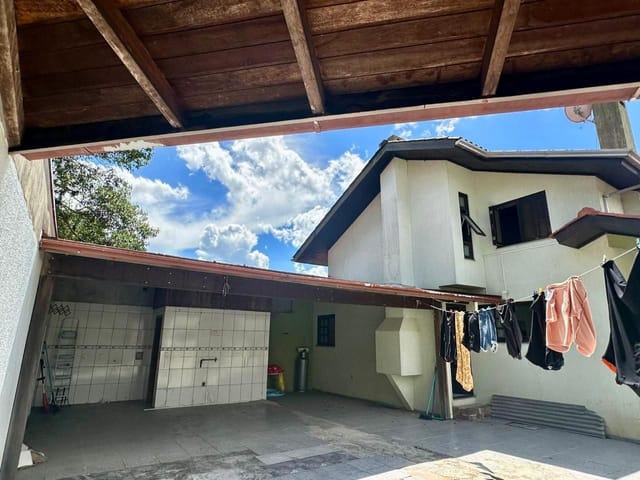 Casa 4 quartos e 3 banheiros, à venda, no bairro Bela Vista em Caxias do Sul