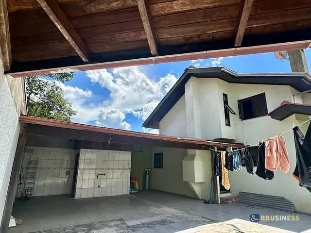Casa 4 quartos e 3 banheiros, à venda, no bairro Bela Vista em Caxias do Sul