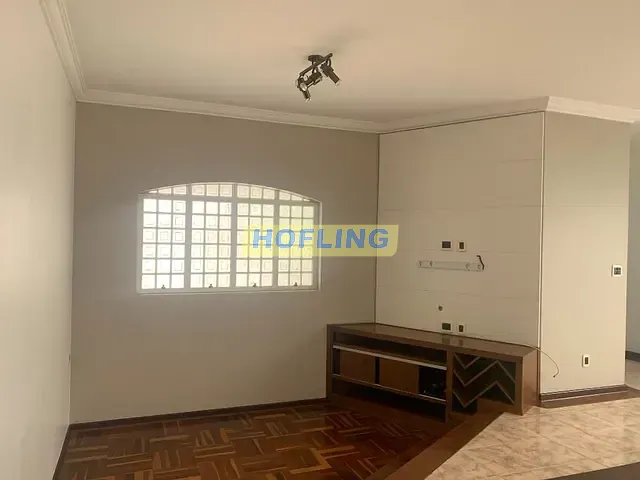 Casa com 476m² 3 quartos e 3 banheiros, à venda, no bairro Vila Paulista em Rio Claro