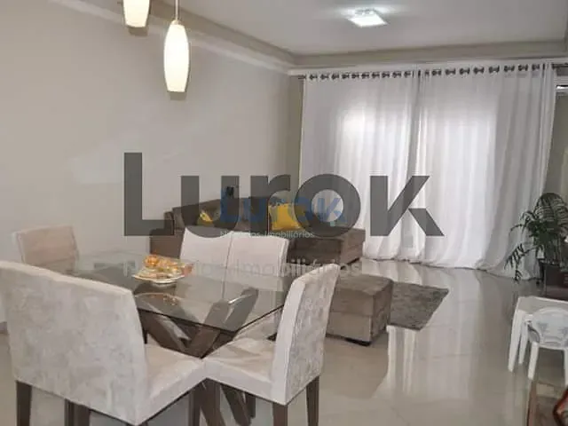 Casa com 223m² 4 quartos e 5 banheiros, à venda, no bairro Chácara das Nações em Valinhos