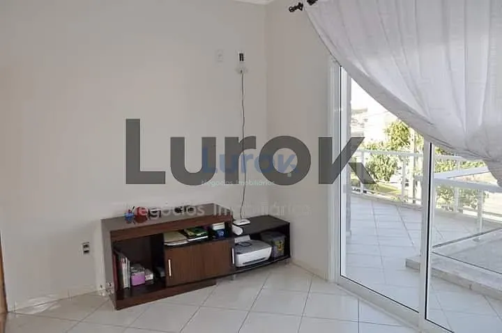 Casa, 4 quartos, 223 m² - Foto 9