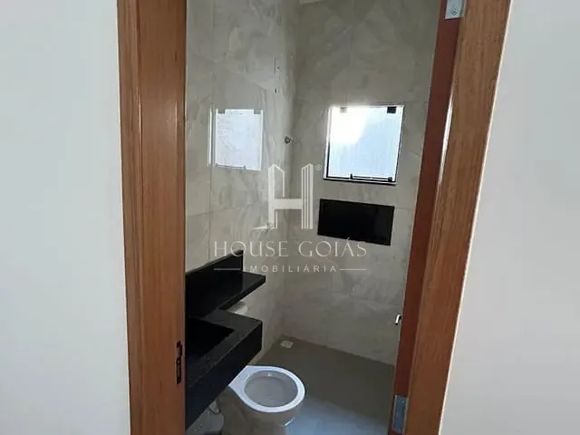 Casa com 150m² 3 quartos e 1 banheiro, à venda, no bairro Residencial Recanto das Garças em Goiânia
