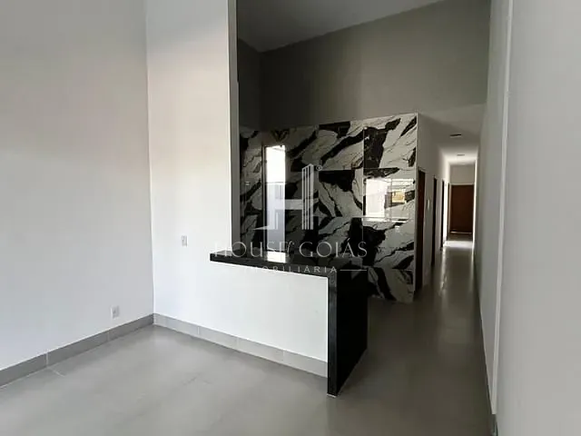 Casa com 150m² 3 quartos e 1 banheiro, à venda, no bairro Residencial Recanto das Garças em Goiânia