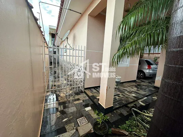 Casa com 200m² 3 quartos e 2 banheiros, à venda, no bairro Jardim Ipê em Andradas
